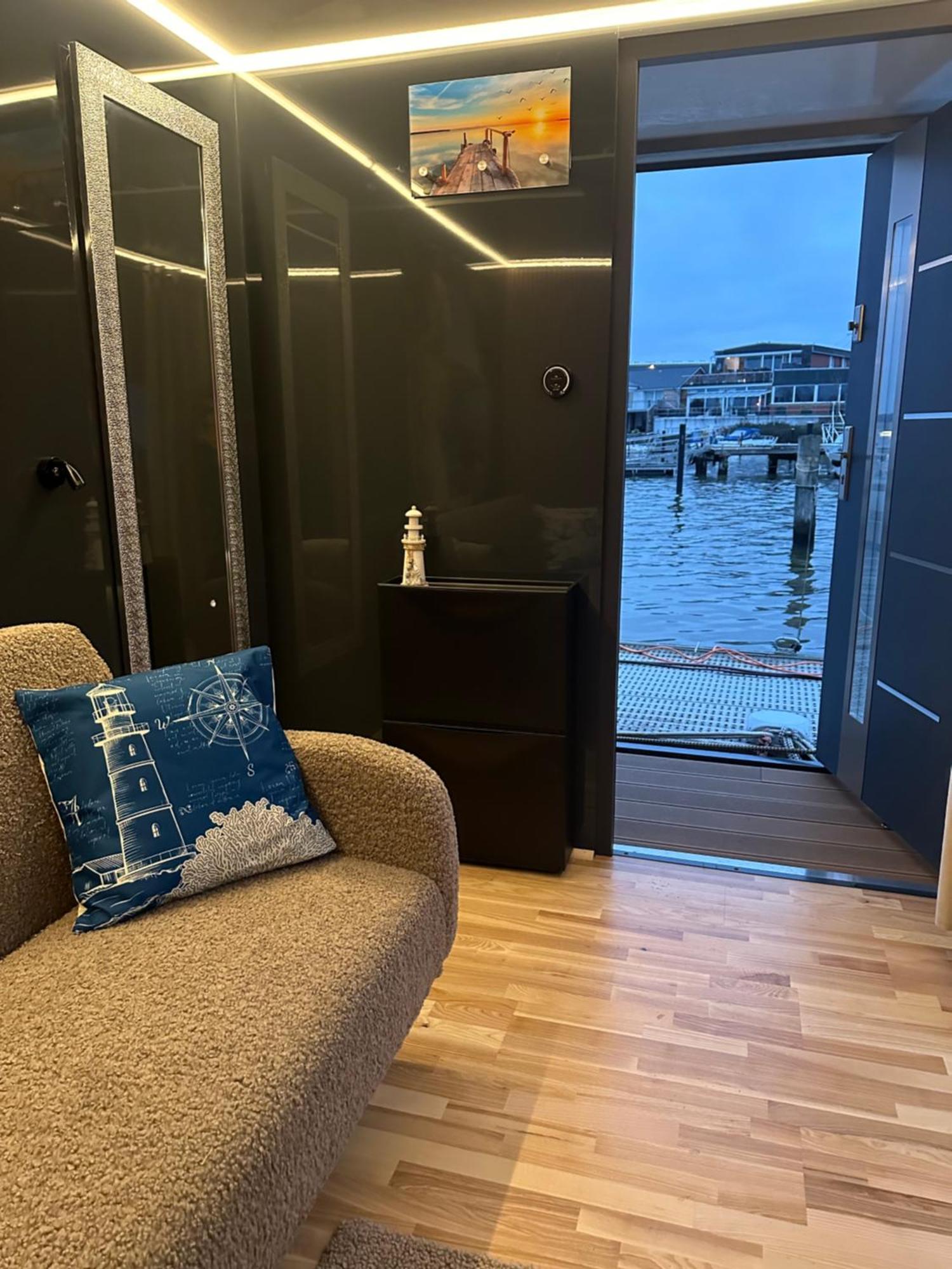 Premium Hausboot Blaue Lagune Lubecca Esterno foto